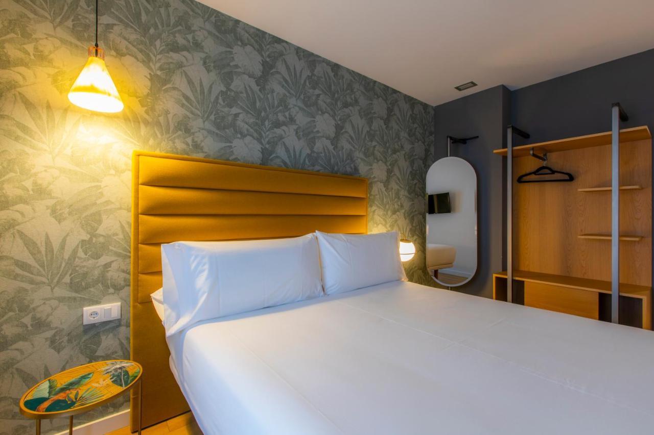 Hotel Javier Montero Ribadeo Kültér fotó