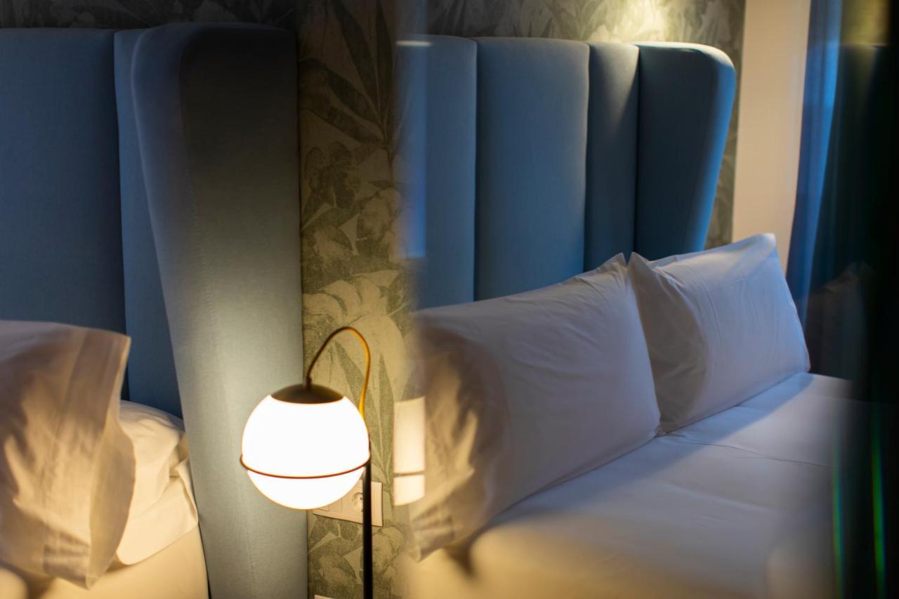 Hotel Javier Montero Ribadeo Kültér fotó